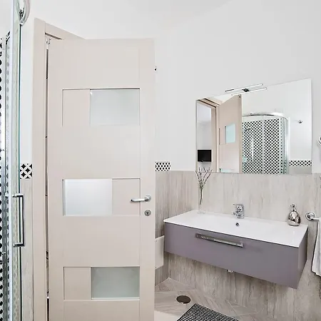 La Limonaia Capri 2*