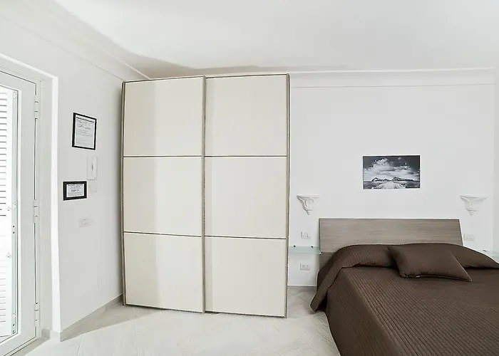 La Limonaia Capri 2*