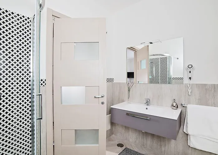 La Limonaia Capri 2*