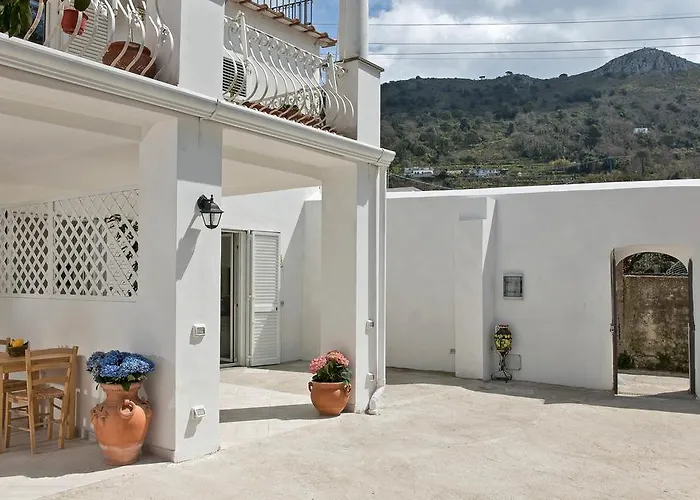 Konukevi La Limonaia Capri