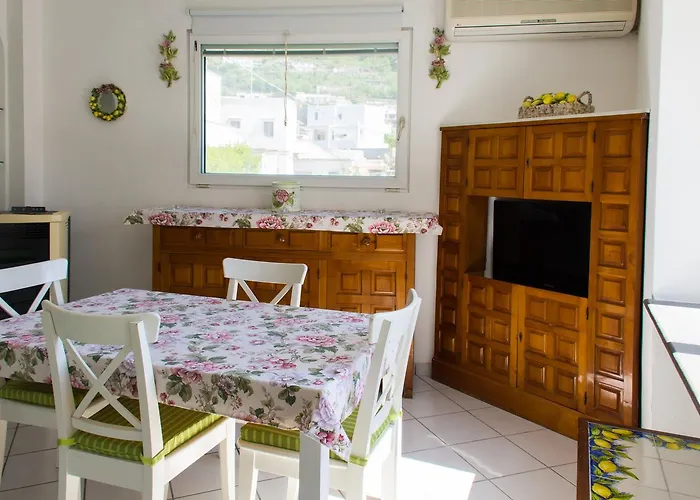 Guest house La Limonaia Capri 2*