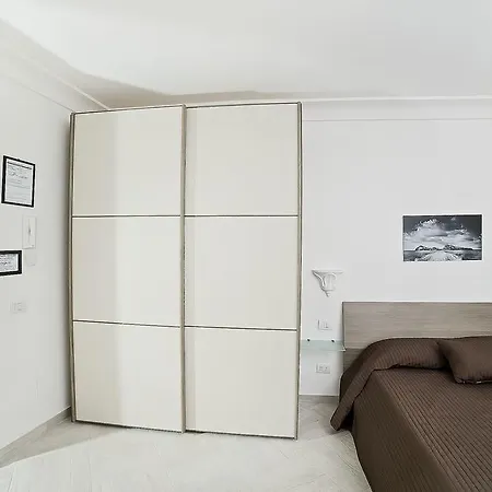 La Limonaia Capri 2*